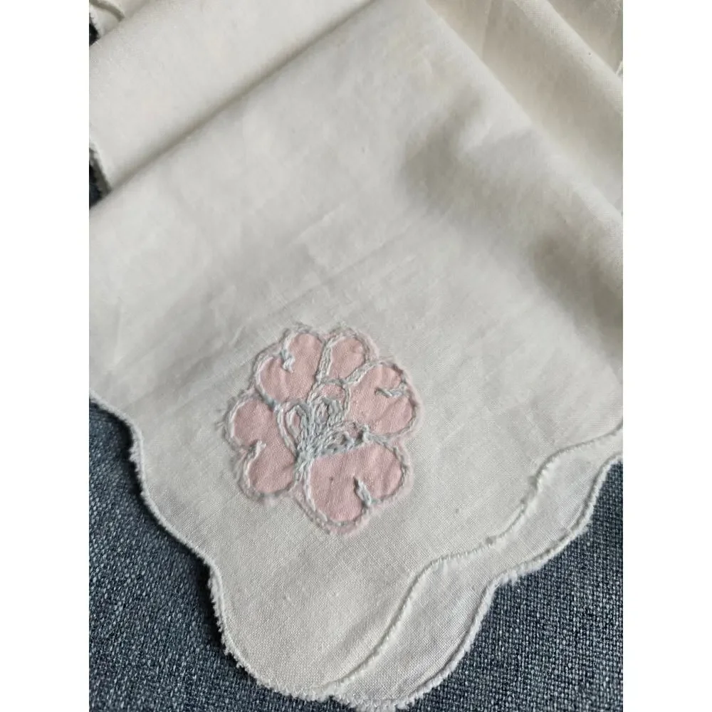 Set of 4 Vintage Hand Embroidered Napkins Handkerchiefs White Pink Floral